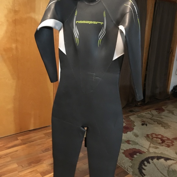 Wetsuit by Neosport Full Size 5MM NWT Perfect for Surfing 🏄‍♀️ Diving and More - Picture 2 of 13